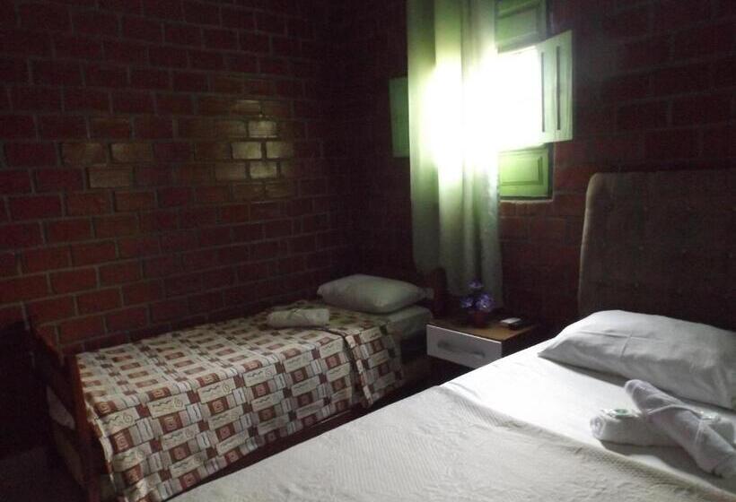 Общежитие Pousada Monte Serrat