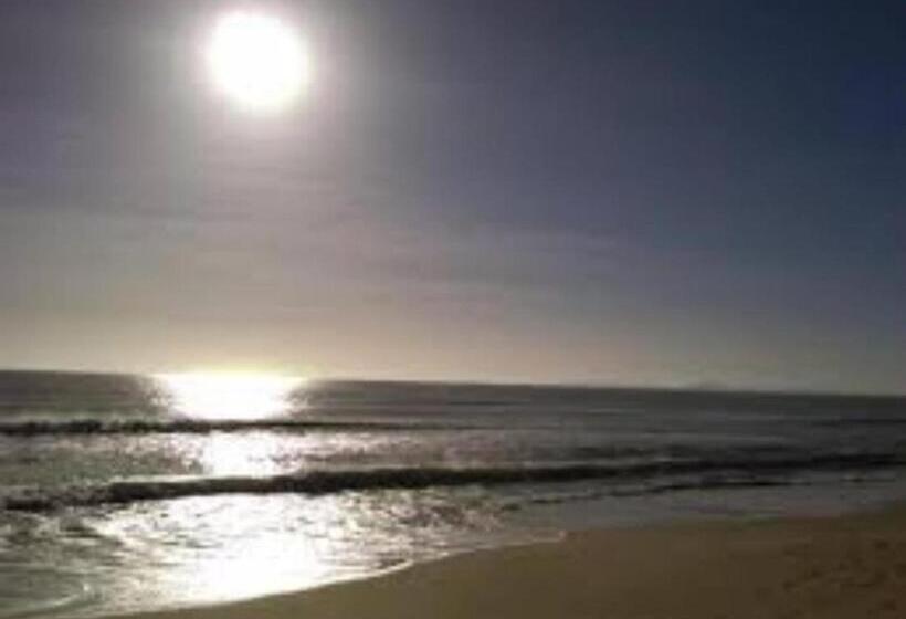 הוסטל Pousada Recanto Beach House   Cabo Frio   Rj  Unamar  Cond Florestinha   1 Min A Pé Da Praia