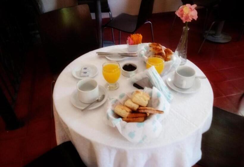 ユースホステル Sierras