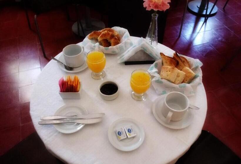 ユースホステル Sierras