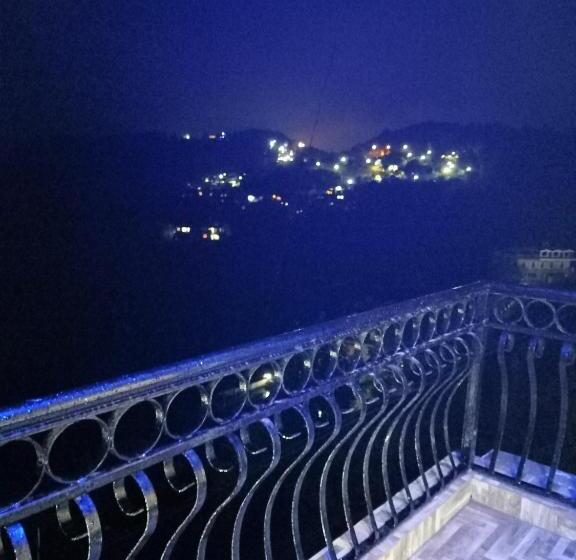 住宿加早餐  Aranyavilas