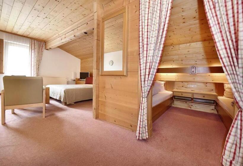 민박 Berghof Gundalatsch