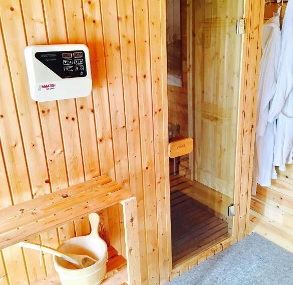 مبيت وإفطار Chalet Free Sauna & Spa Superking Bed