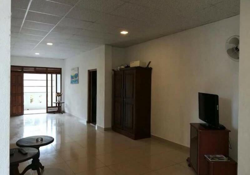 Bed and Breakfast El Corazon De Hikkaduwa