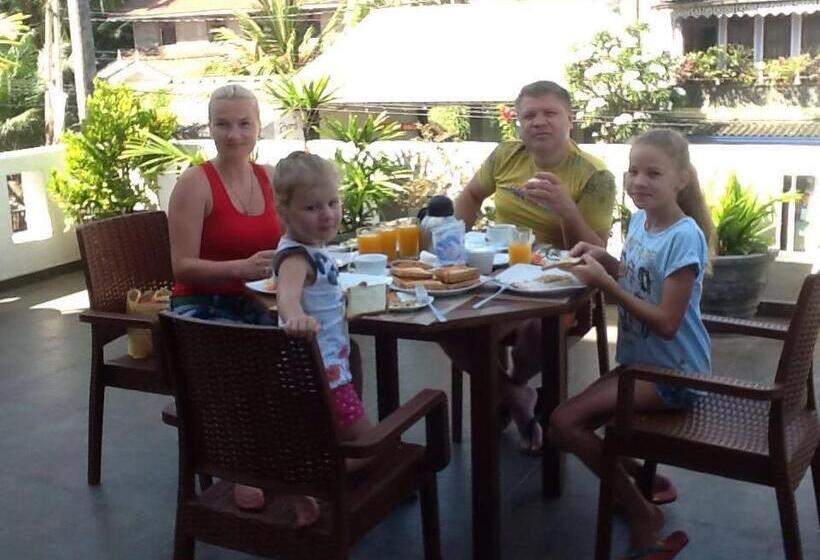 Bed and Breakfast El Corazon De Hikkaduwa
