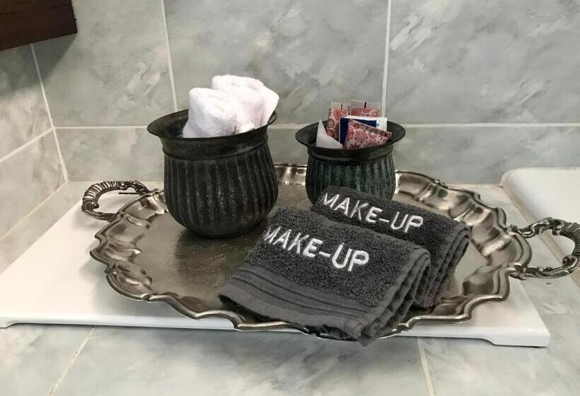 ベッドアンドブレックファースト Five Sisters