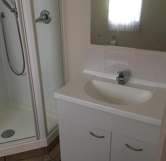 צימר K&r Orewa Homestay