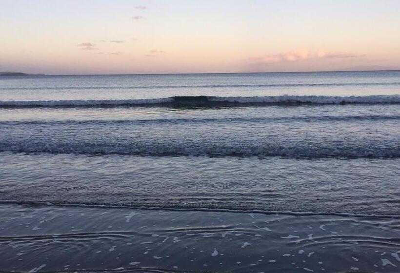 مبيت وإفطار K&r Orewa Homestay