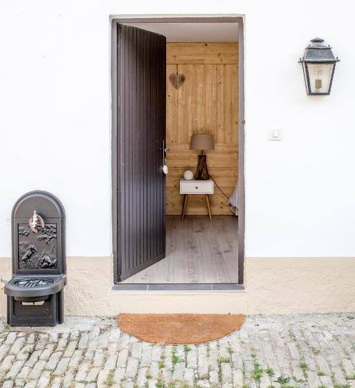 Bed and Breakfast La Grange Aux Coqs