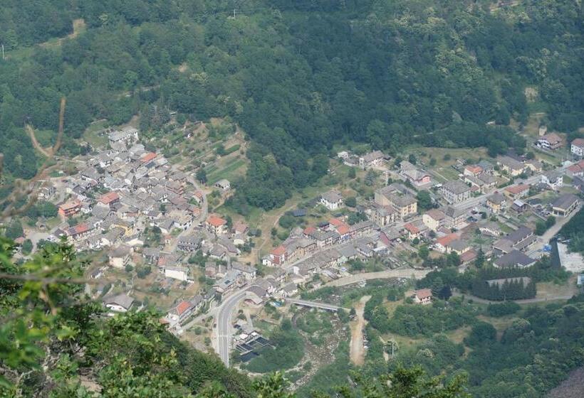 住宿加早餐  La Slitta