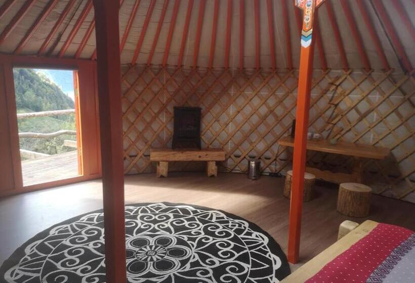 Bed and Breakfast Panorama Jurte über Dem Uri See B
