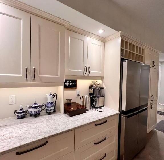 住宿加早餐  Runaway Bay Guest House