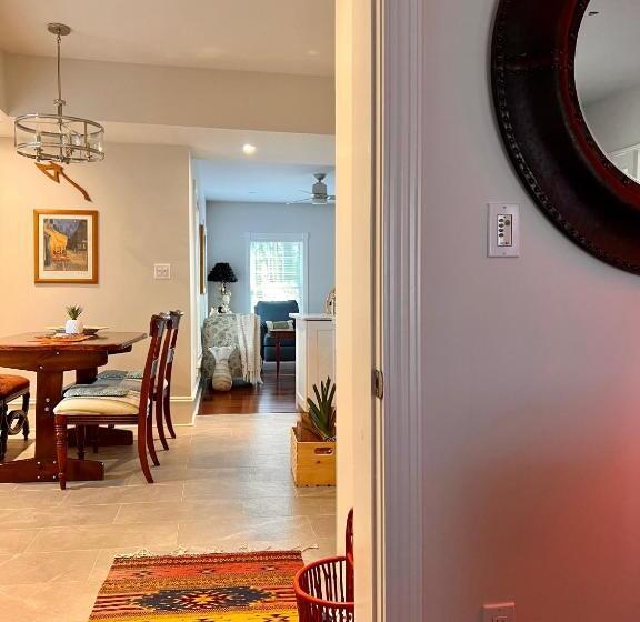 住宿加早餐  Runaway Bay Guest House