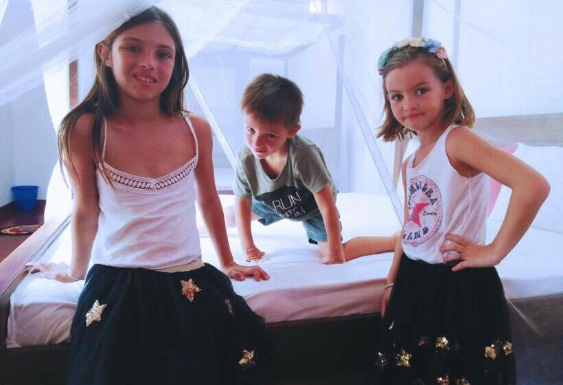 Bed and Breakfast Tharurashmi Sea Pond Villa & Surf Hostel   Hiriketiya