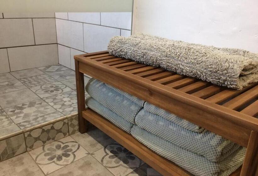 צימר The Annexe Chadalais