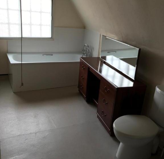 צימר The White Bear