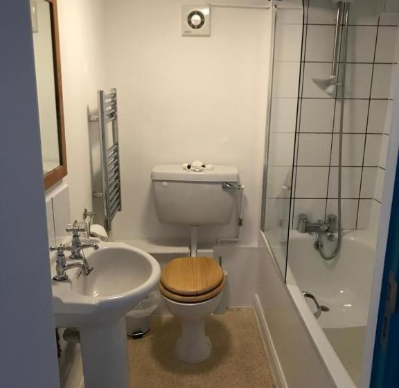 צימר The White Bear