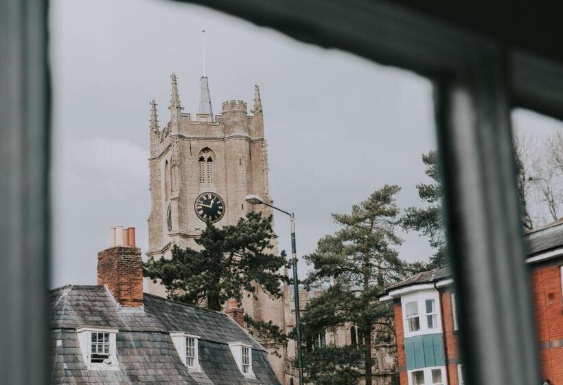 צימר The White Bear