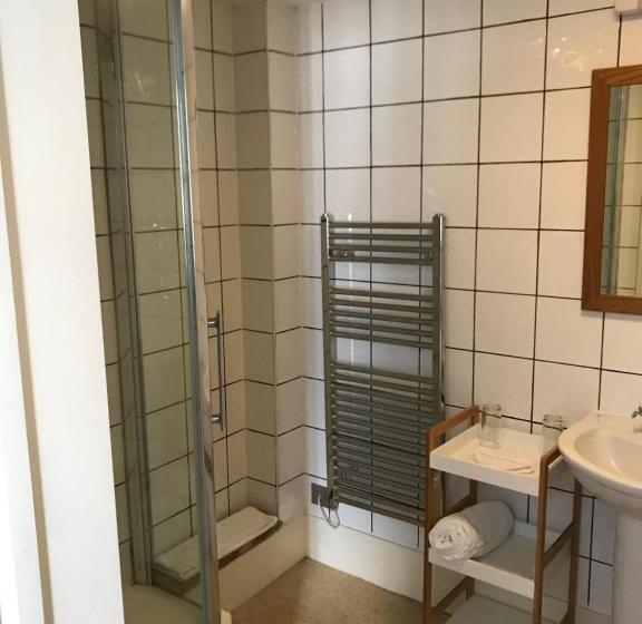 צימר The White Bear