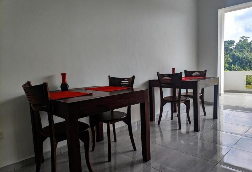 Bed and Breakfast Villa Red Pool