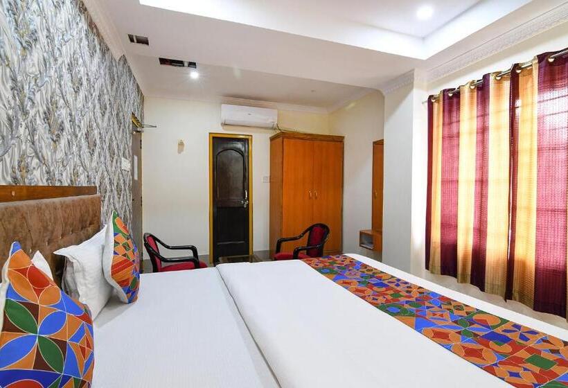 Fabhotel Sagar Royale