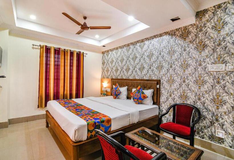 Fabhotel Sagar Royale