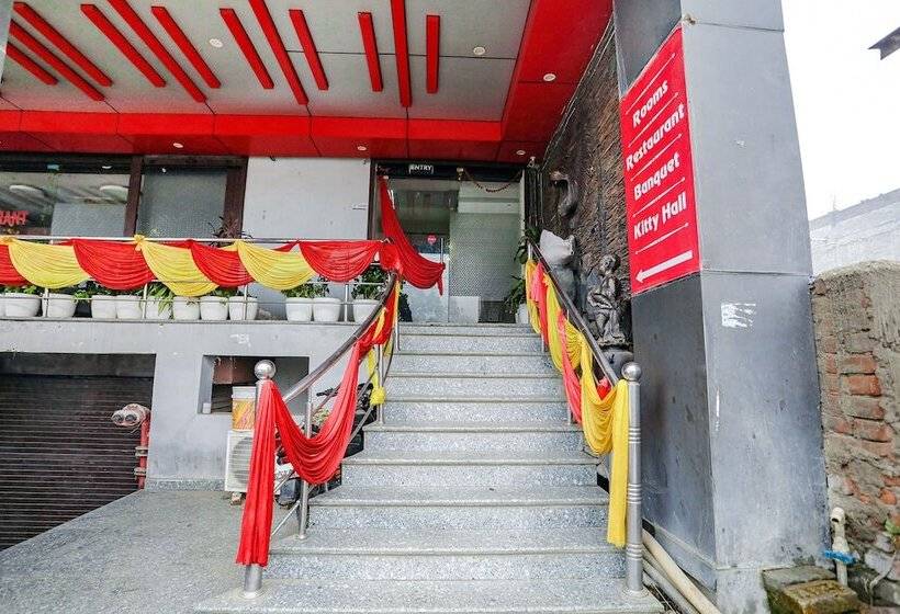 Fabhotel Leaf Paradise