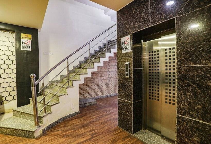 Fabhotel Leaf Paradise