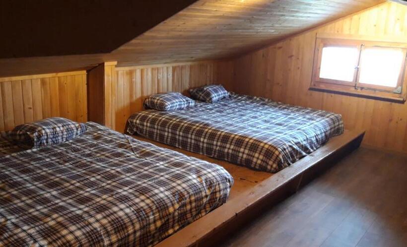 Freeride Hostel & Bar