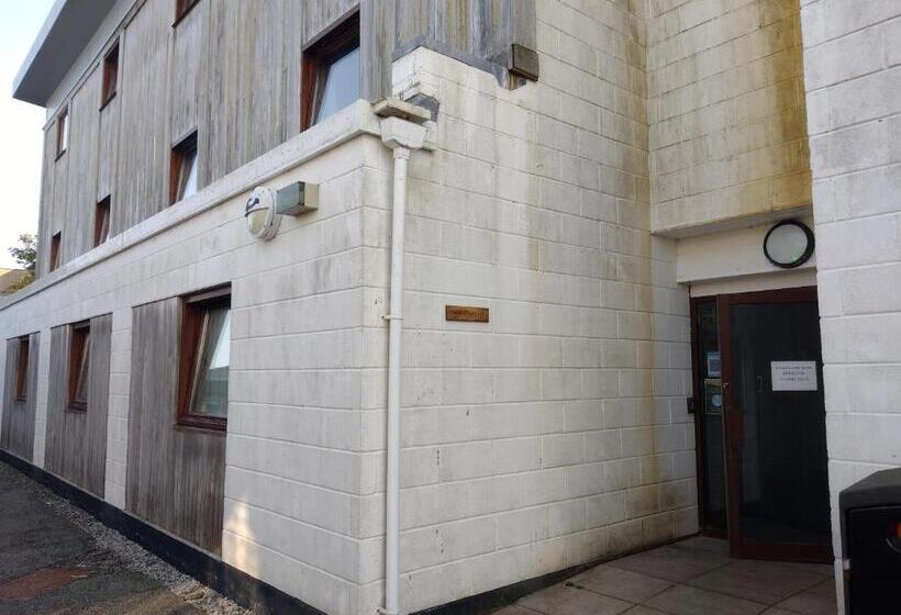 Fsc Dale Fort Hostel