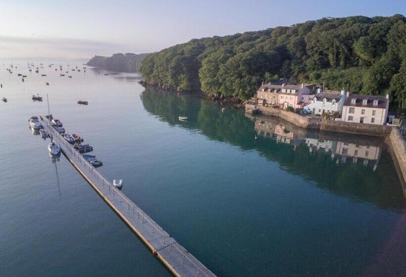 Fsc Dale Fort Hostel