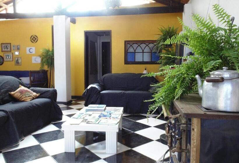 Hostel Casa Do Bolaxa