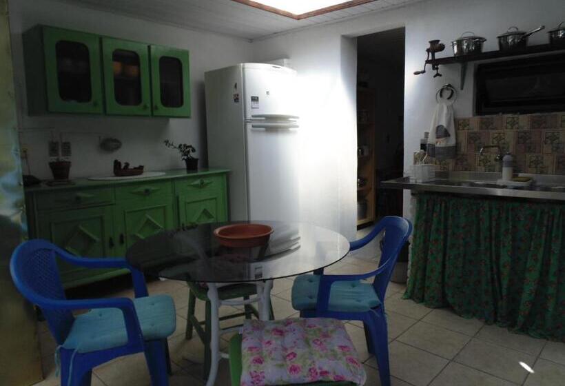 Hostel Casa Do Bolaxa