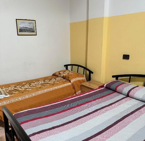 בית מלון כפרי Agriturismo La Rasdora