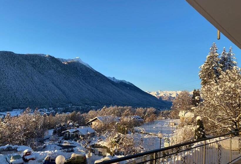 Отель Albergo La Perla