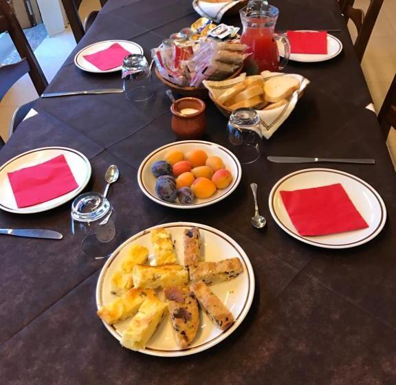 בית מלון כפרי Albergo Ristorante Garden