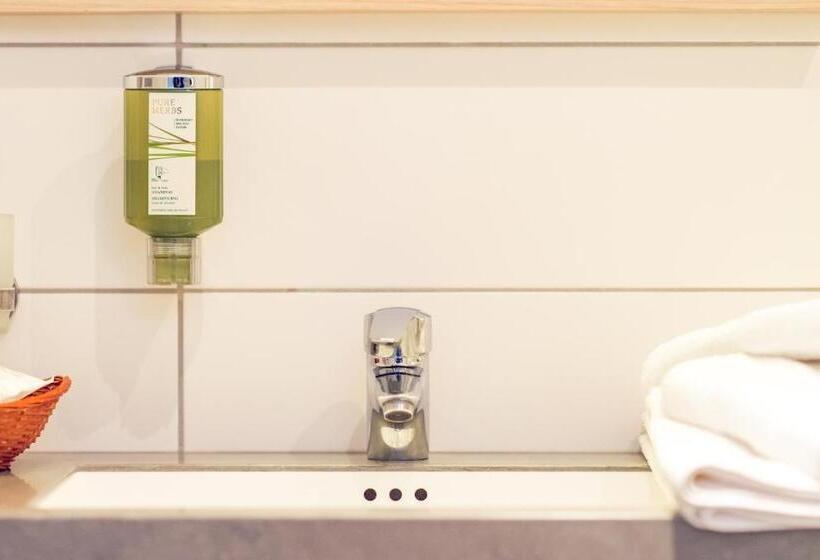 ホテル Alter Hof Am Elbdeich