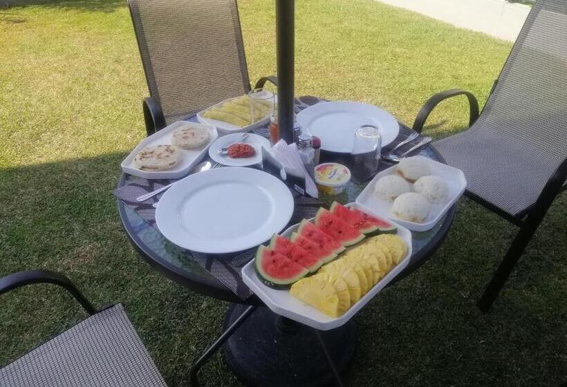 فندق Amadel Negombo