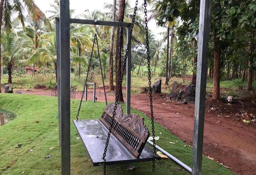 בית מלון כפרי Atulyam Farm