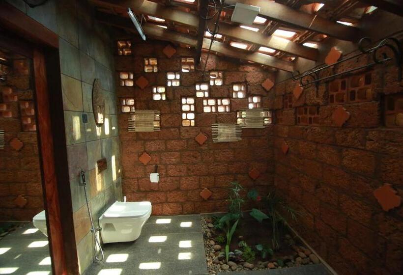 בית מלון כפרי Atulyam Farm