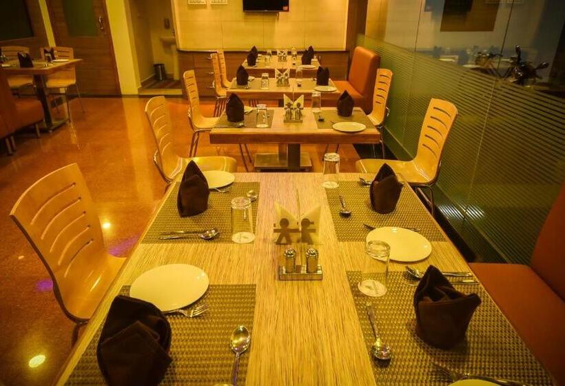 ホテル Brindhavan Residency