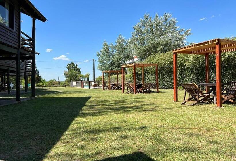 فندق Cabanas Los Troncos