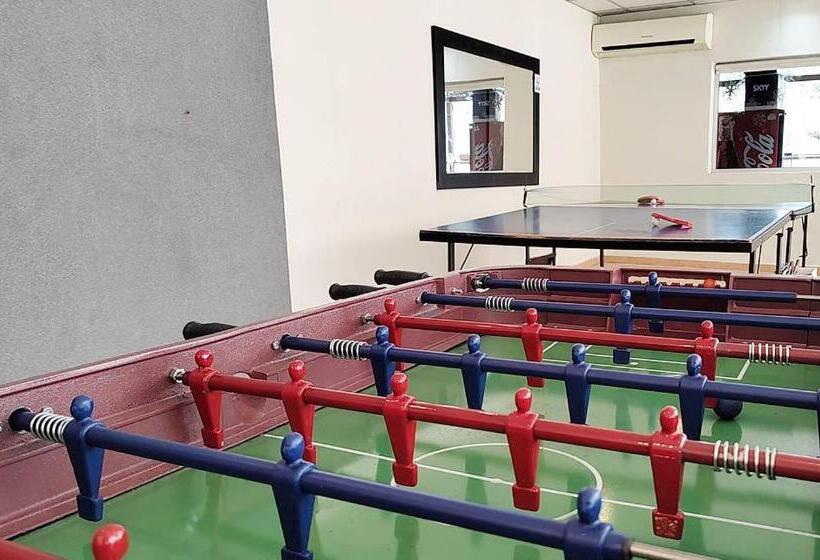 Отель California