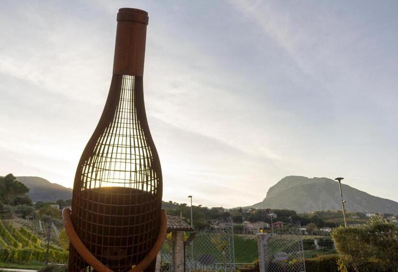 ホテル Cantine Iannella