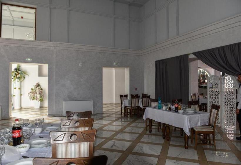 בית מלון כפרי Darina Tarnaveni