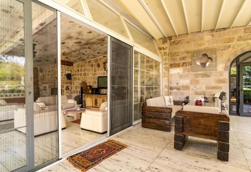 בית מלון כפרי Deluxe Villa With Pool