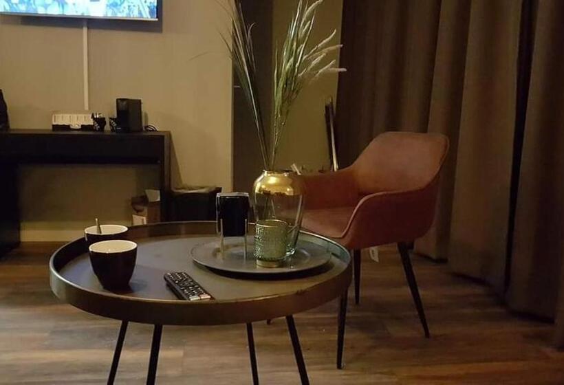 فندق Dependance Anna S Zusje