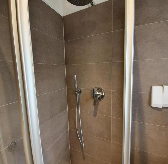 فندق Garni Eden Bed And Breakfast