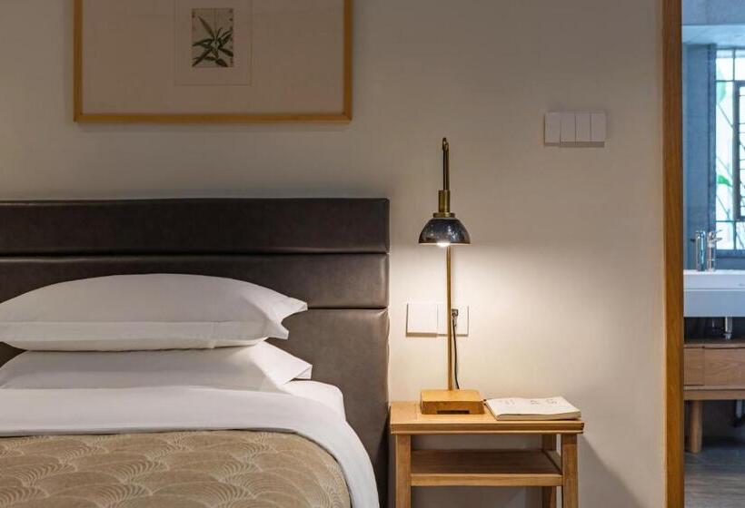 فندق Guilin Heshe Lakeside Resort