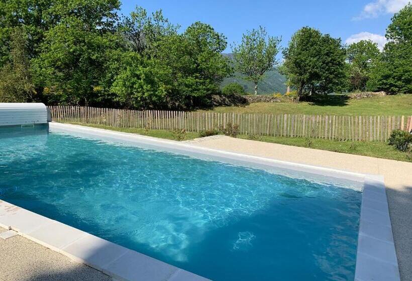 בית מלון כפרי Le Mas De La Siffleuse